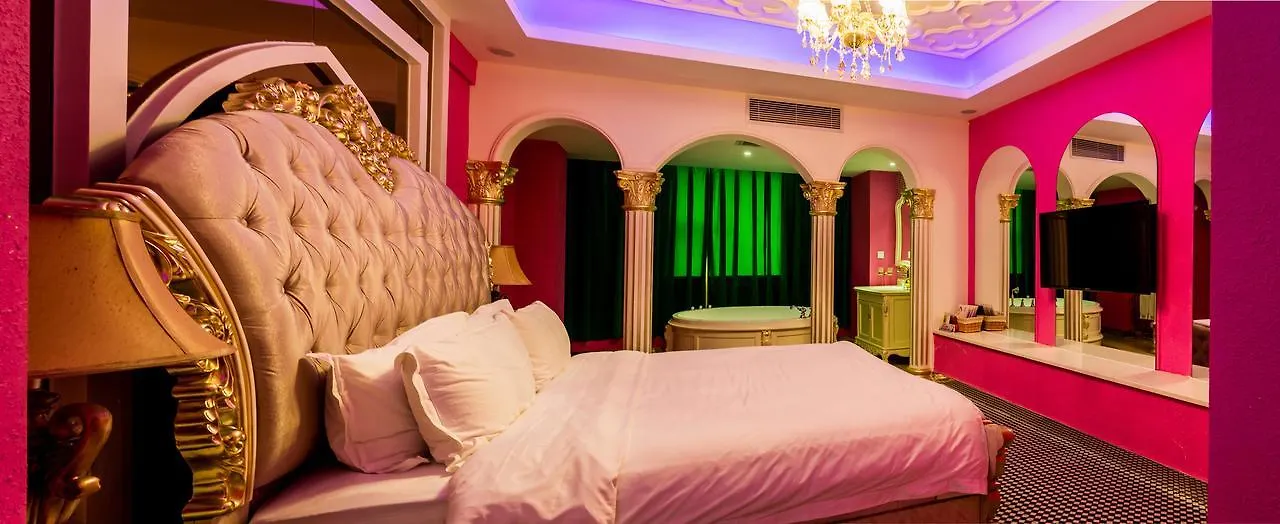 Swan'S Love Theme Hotel Sanya