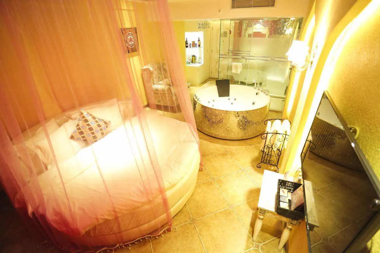Swan'S Love Theme Hotel Sanya